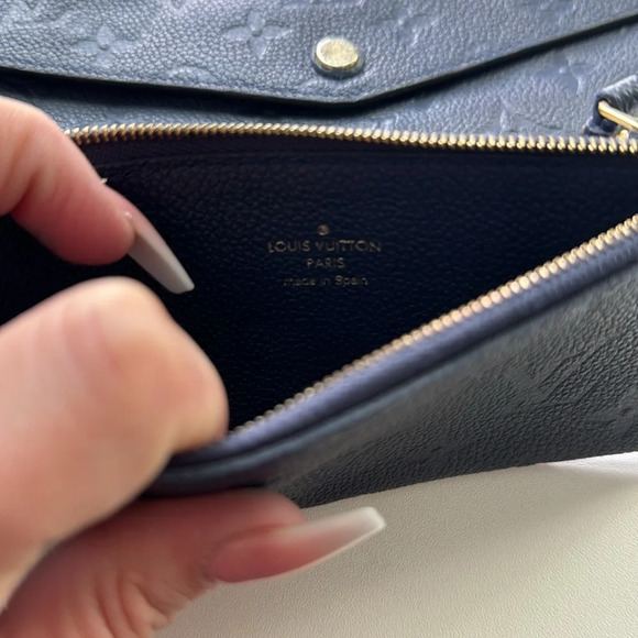 LOUIS VUITTON Curieuse Wallet Monogram Empreinte Leather Navy/Black - Picture 7 of 8